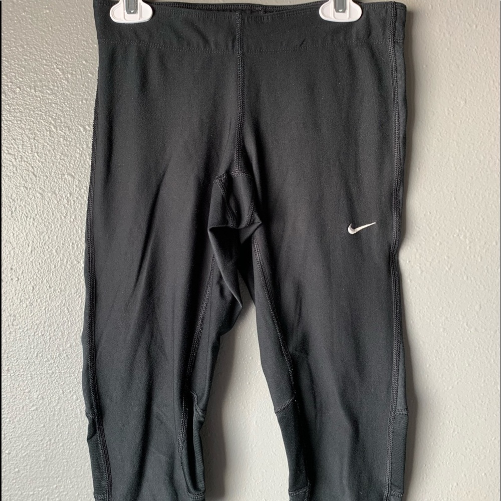 Nike Crop Athletic Leggings